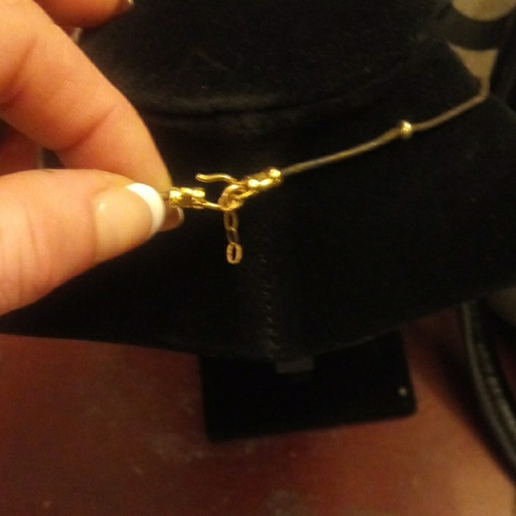 Turquoise - Picture 4 of 4